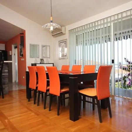 With Parking Space - 9696 Apartamento
