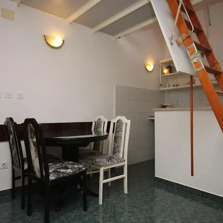 Apartamento With Parking Space - 9696 Makarska