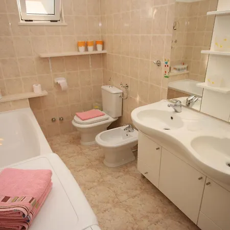 Apartment With A Parking Space - 9696 *